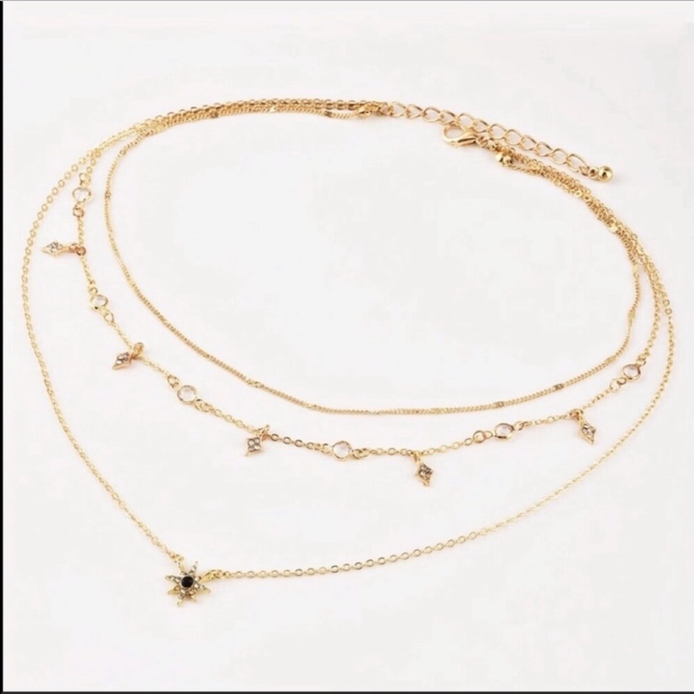 Beautiful Gold Layered Star Necklace - Picture 2 of 4
